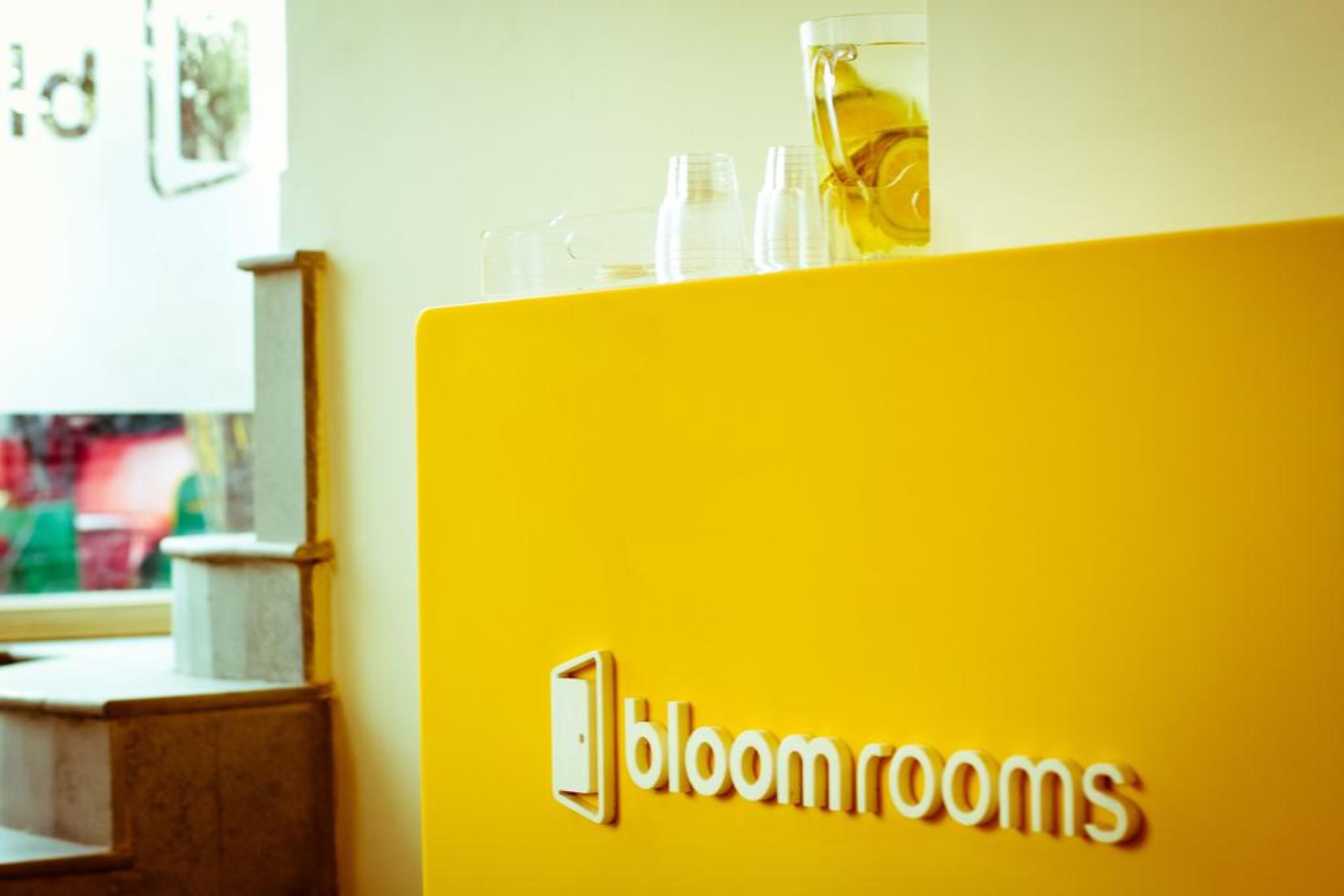 Bloomrooms @ New Delhi Railway Station Экстерьер фото